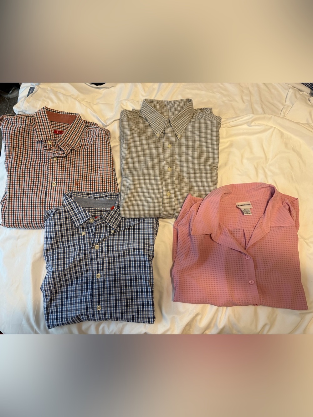 Lot of 4 men’s Medium button down shirts